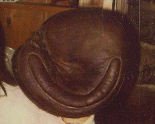 William Read & Sons Crescent Catchers Mitt Front
